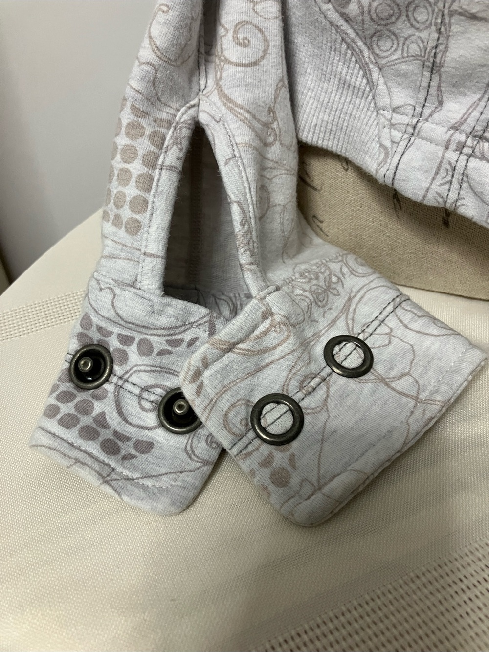 Light Gray Printed Asymmetric Zip Women's Jacket - Picture 9 of 11